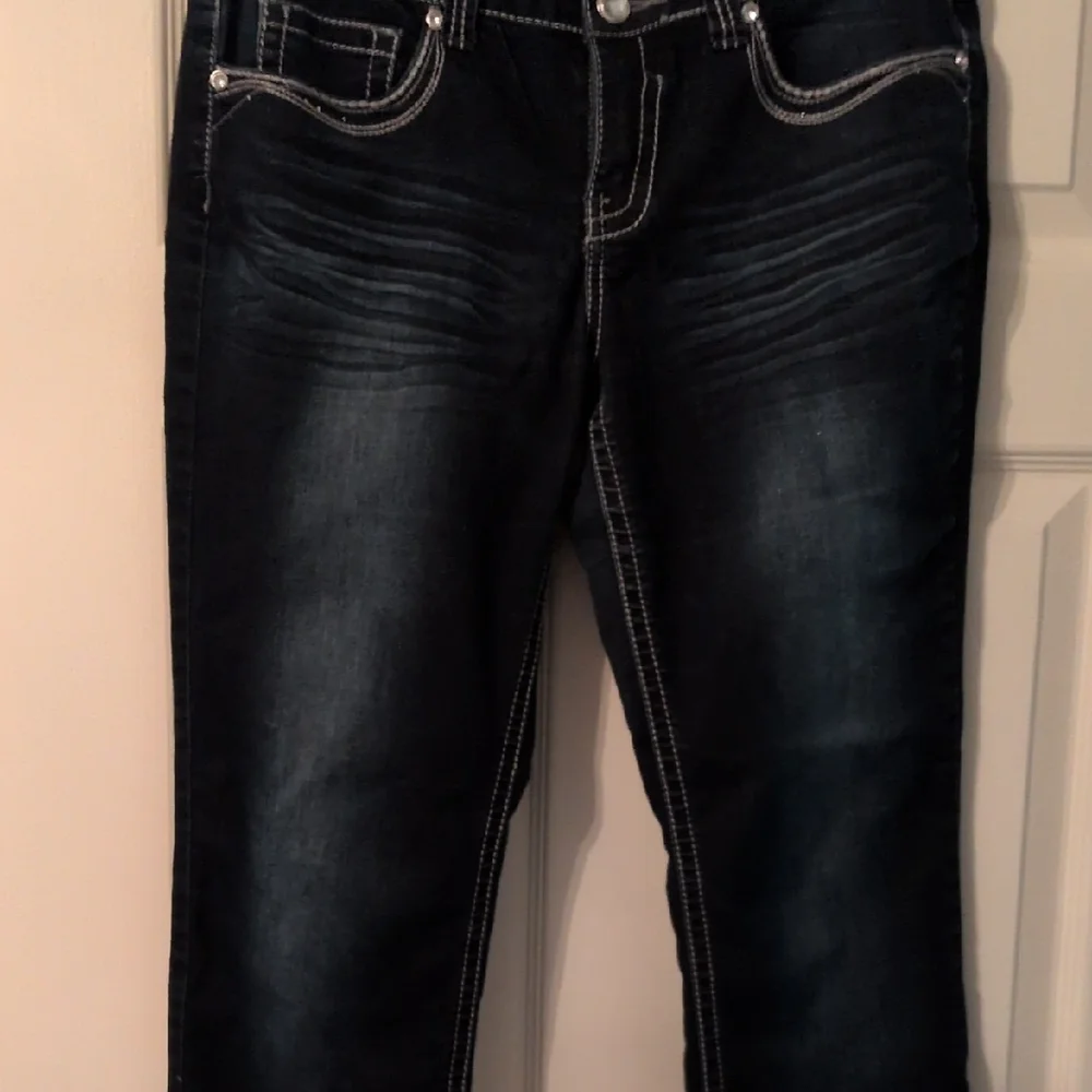 Earl Jeans Women's Dark Wash Skinny Jeans - Picture 1 of 7